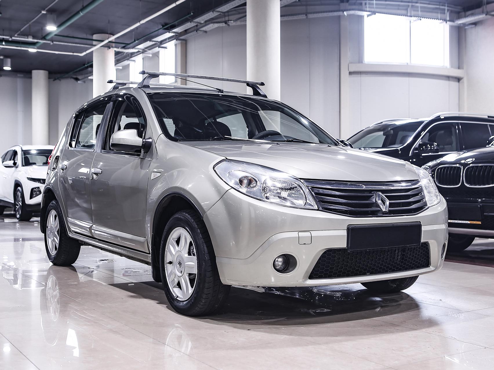 Купить Sandero с пробегом